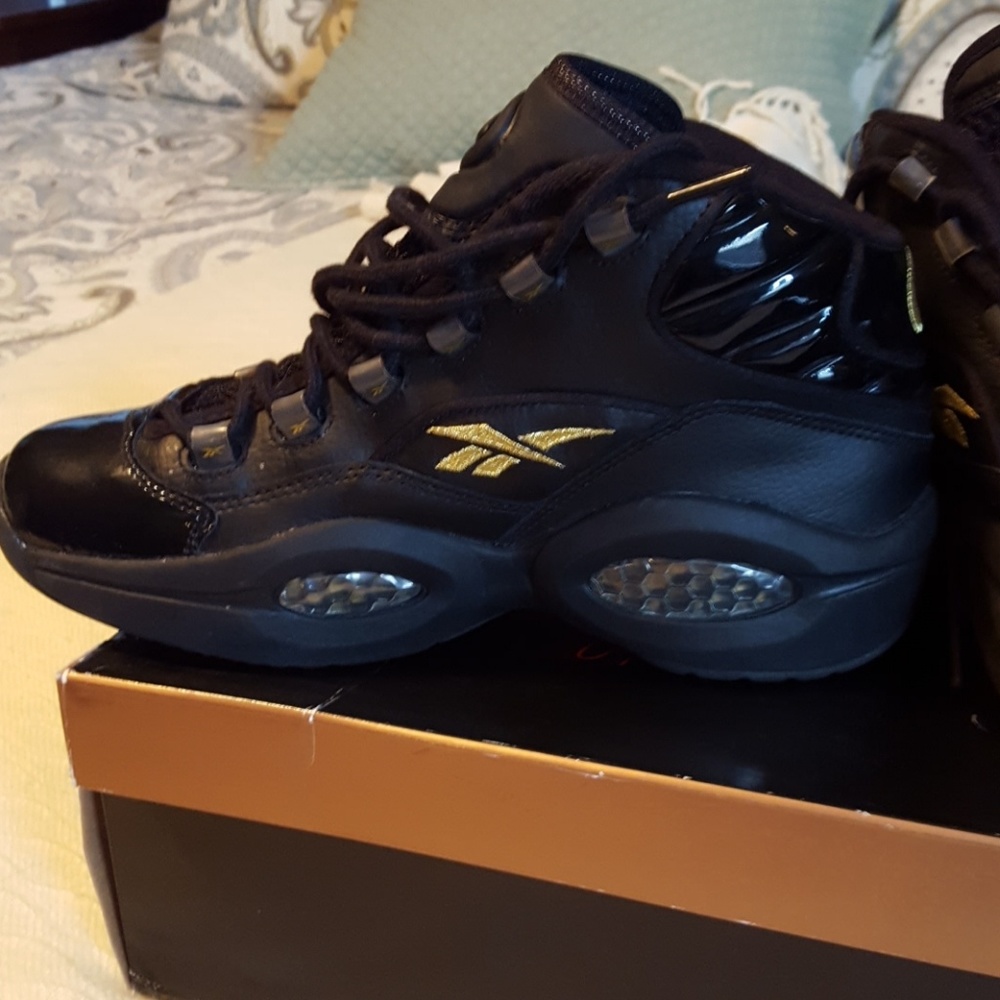 Rare vintage Allen Iverson reeboks - Picture 2 of 7